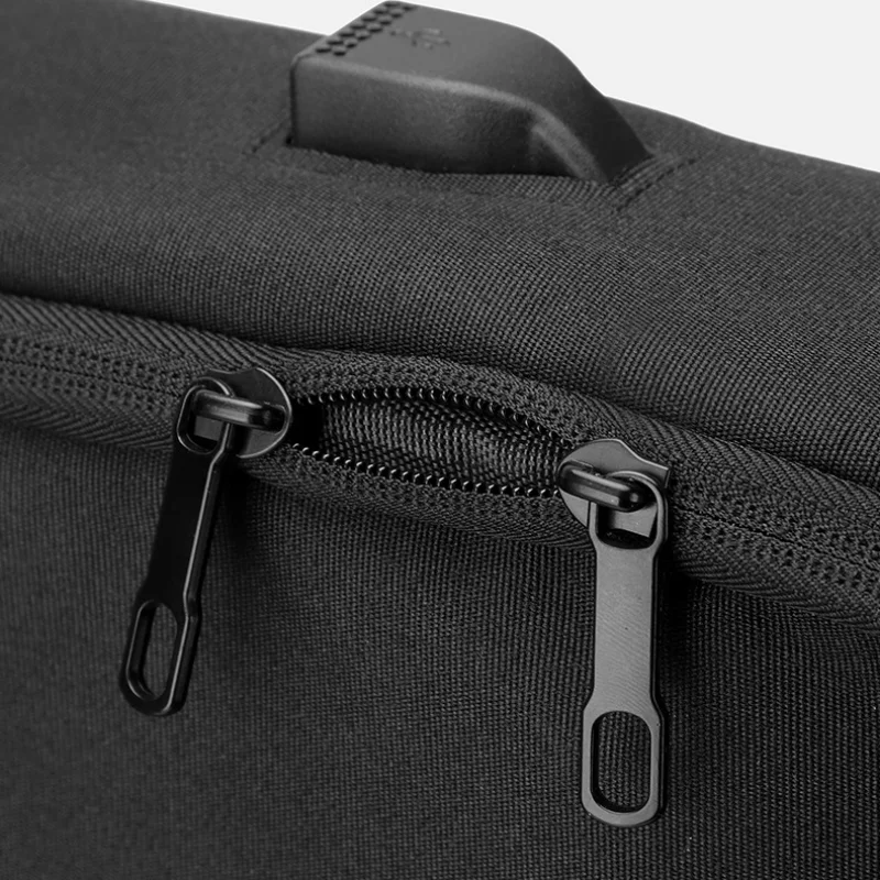 Sac à dos noir en PC à coque rigide HGIRXV 3 Sac à dos noir en PC à coque rigide HGIRXV – Image 3