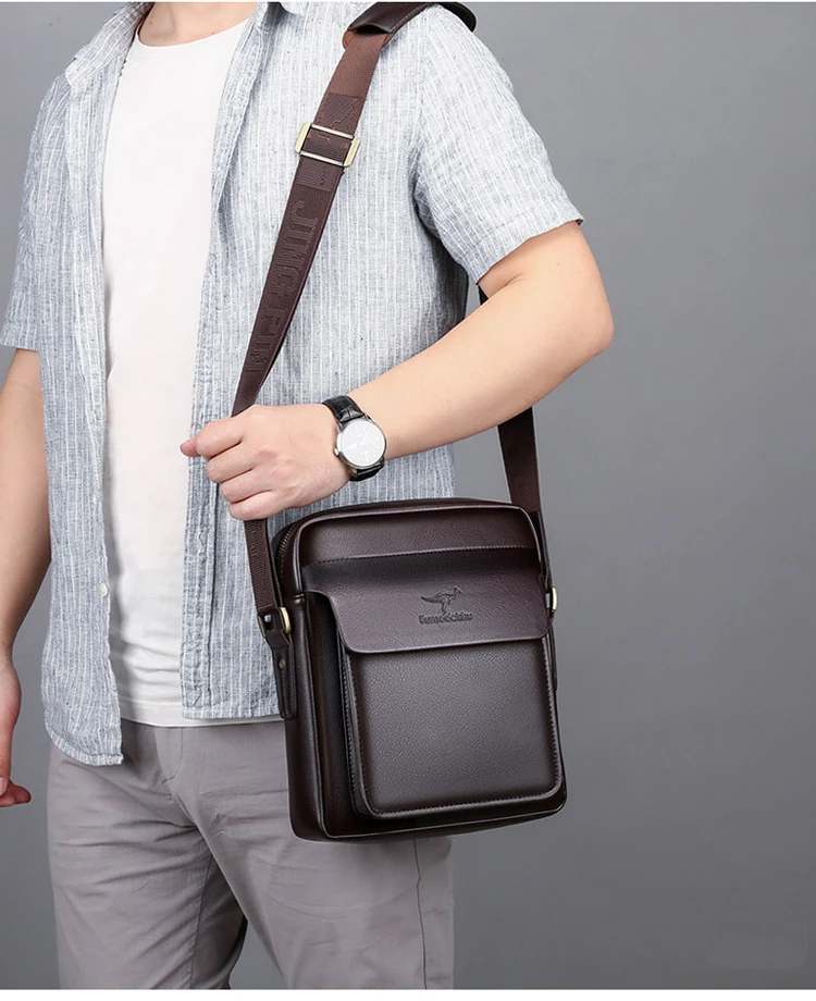 Sacoche Bandoulière Cuir PU Homme Haute Qualité 3576 - Daishu 18 Sacoche Bandoulière Cuir PU Homme Haute Qualité 3576 - Daishu – Image 19