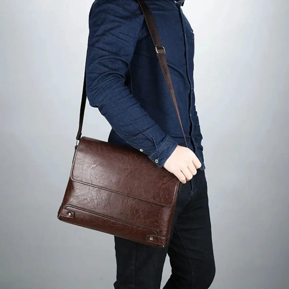 Sacoche Simili Cuir Homme Élégante pour Ordinateur Portable 5 Sacoche Simili Cuir Homme Élégante pour Ordinateur Portable – Image 5