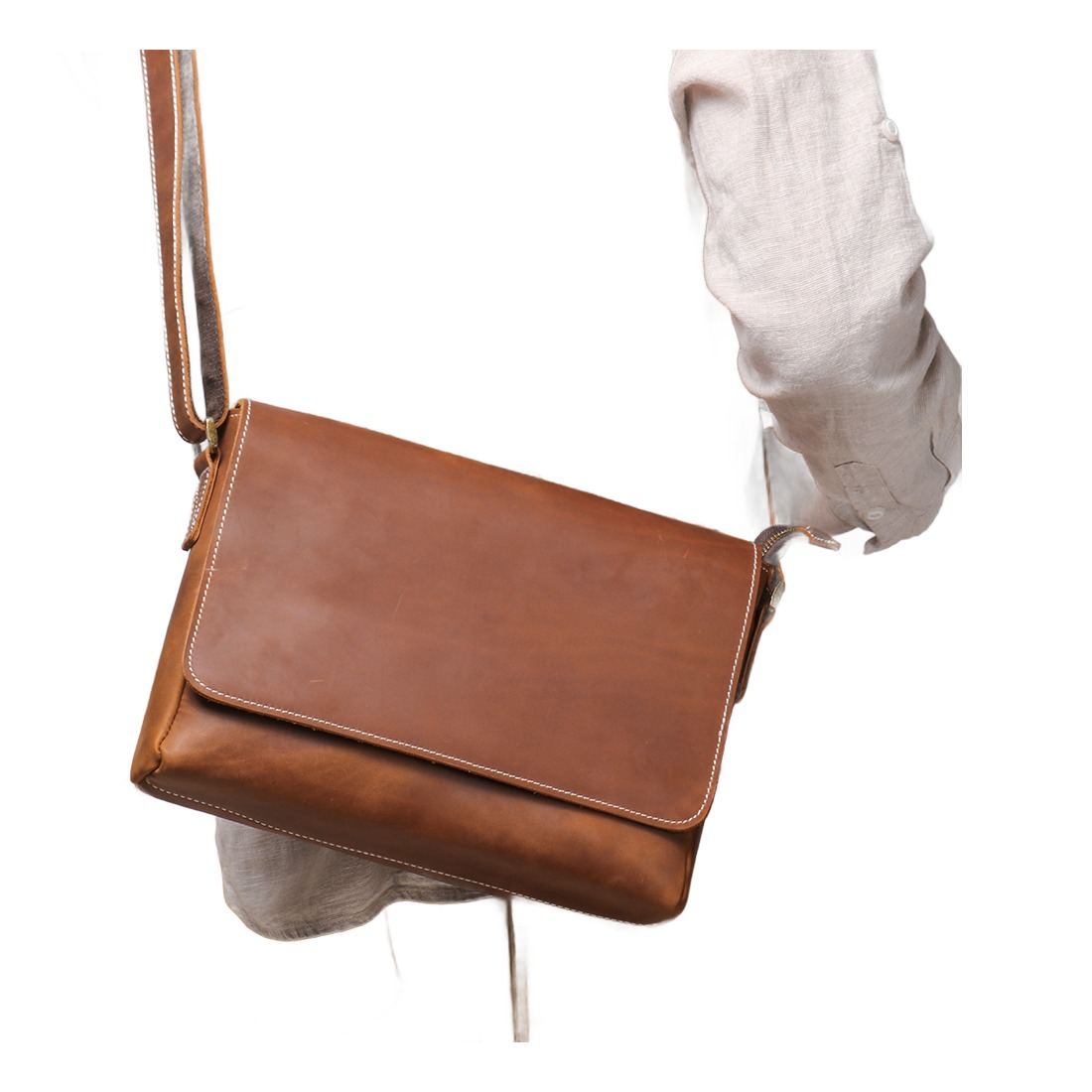 Besace cuir homme crazy horse pour le trajet quotidien, 35 cm 5 Besace cuir homme crazy horse pour le trajet quotidien, 35 cm, vue arriere