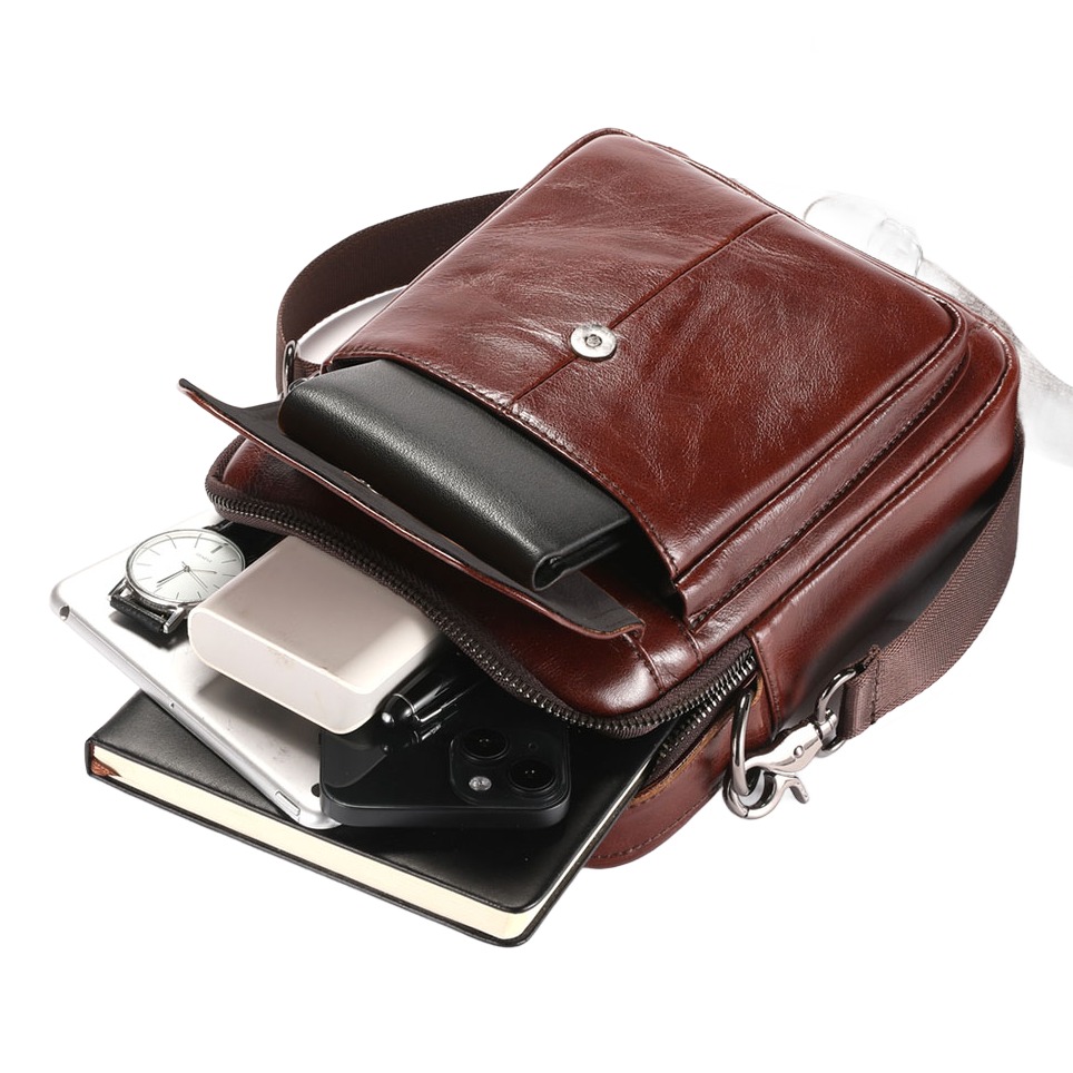 Besace cuir homme en peau de vache pour tablette 1 Besace cuir homme en peau de vache pour tablette, vue principale