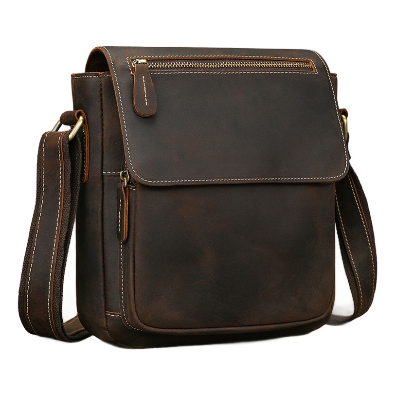 Besace cuir homme format compact pour le quotidien 1 Besace cuir homme format compact pour le quotidien, vue principale