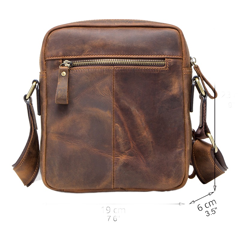 Besace cuir homme vintage pour tablette 8 pouces 2 Besace cuir homme vintage pour tablette 8 pouces, vue de trois quarts