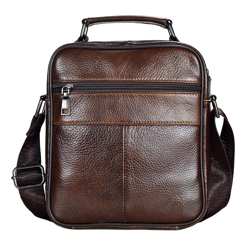Besace homme en cuir froncé, trois coloris 1 Besace homme en cuir froncé, cinq finitions, vue principale