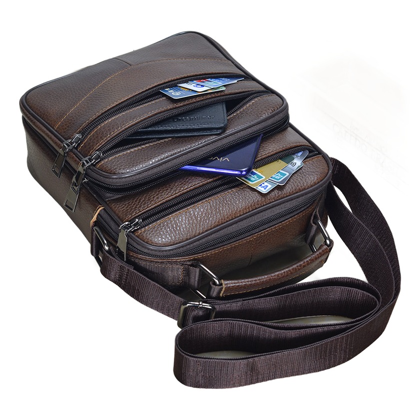 Besace homme en cuir froncé, trois coloris 5 Besace homme en cuir froncé, cinq finitions, vue arriere