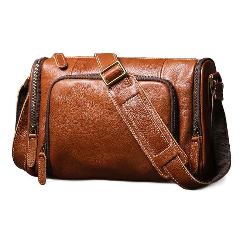 Pochette homme en cuir à compartiments multiples 1 Pochette homme en cuir à compartiments multiples, vue principale