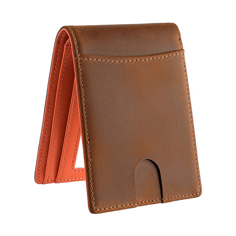 Portefeuille homme en cuir cire avec blocage sans contact 2 Portefeuille homme en cuir cire avec blocage sans contact, vue de trois quarts