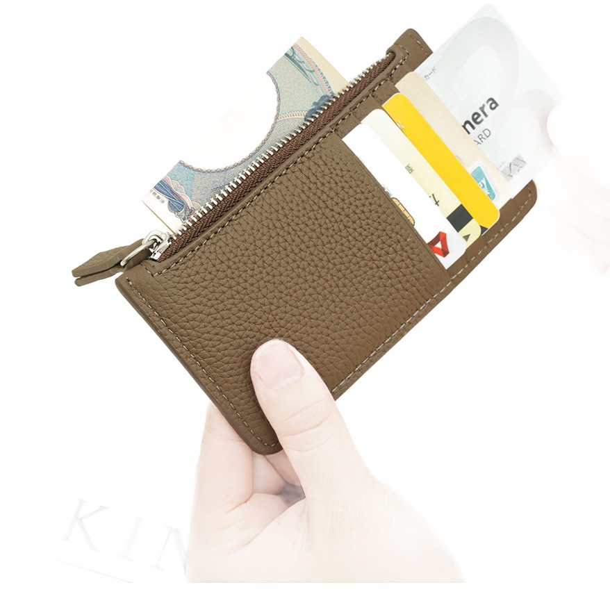 Portefeuille homme ultra fin en cuir de vache, 15 x 10 cm 3 Portefeuille homme ultra fin en cuir de vache, 15 x 10 cm, vue de face