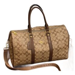 Sac week end homme grand format à motif monogramme, vue de trois quarts