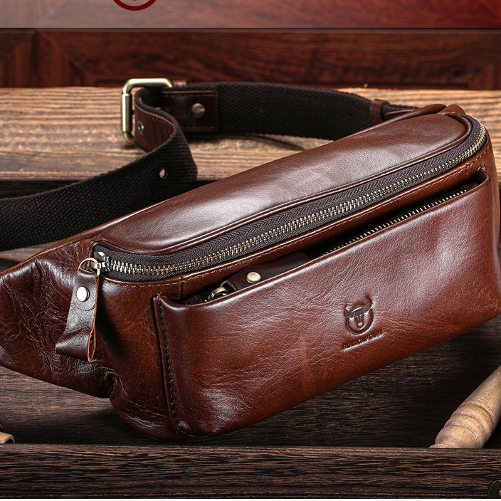 Sacoche banane en cuir véritable pour homme 3 Sacoche banane en cuir veritable pour homme, vue de face