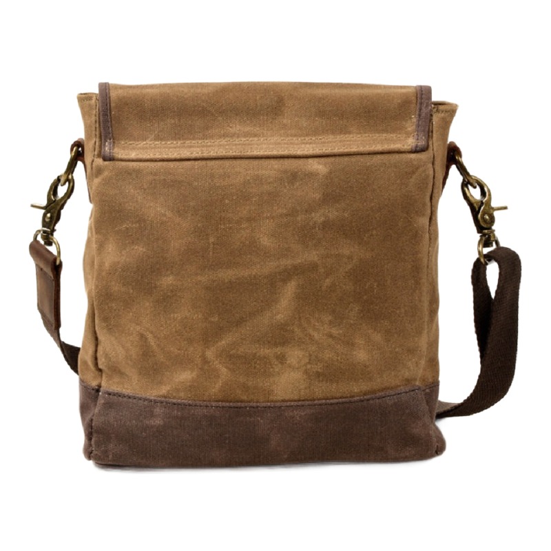 Sacoche bandoulière homme en toile cirée, style militaire 3 Sacoche bandoulière homme en toile cirée, style militaire, vue de face