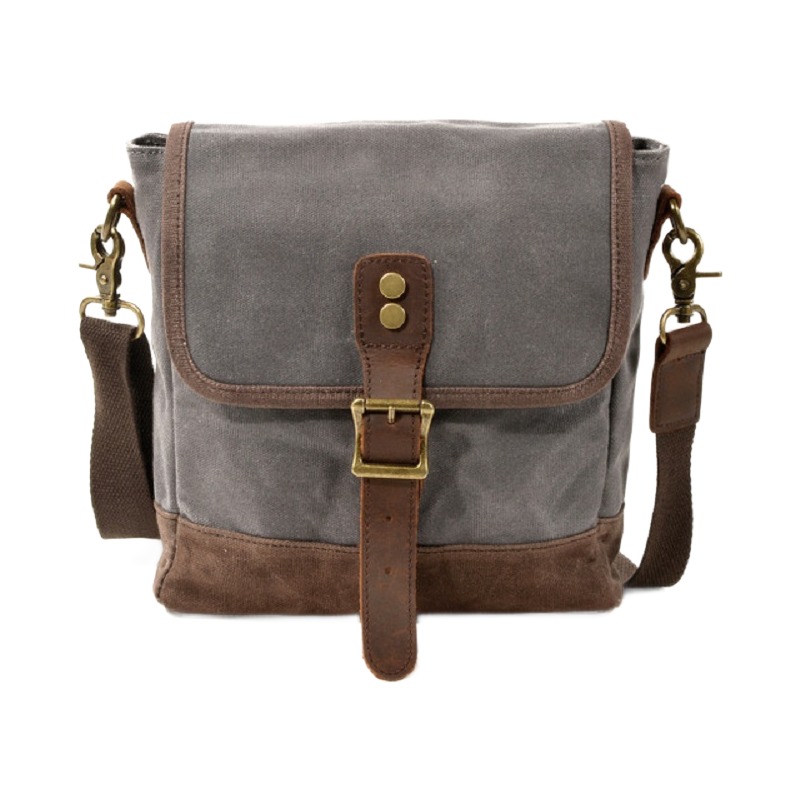 Sacoche bandoulière homme en toile cirée, style militaire 5 Sacoche bandoulière homme en toile cirée, style militaire, vue arriere