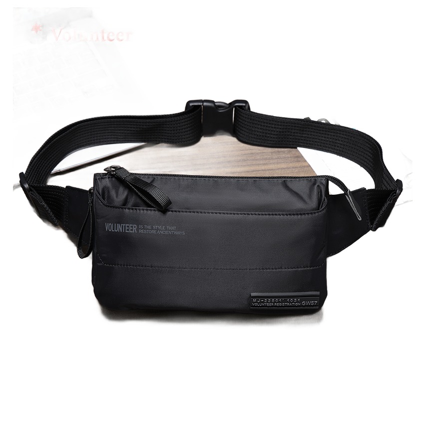 Sacoche ceinture homme légère, 23 cm, noir, vert ou gris 2 Sacoche ceinture homme légère, 23 cm, noir, vert ou gris, vue de trois quarts
