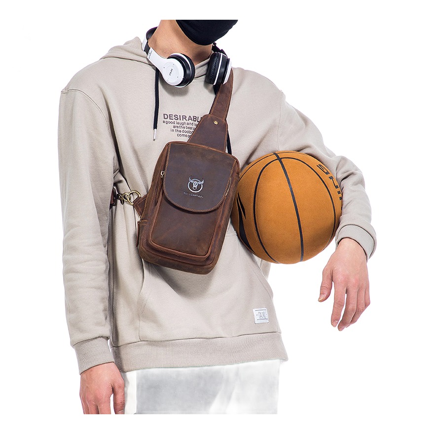 Sacoche homme cuir de poitrine en cuir cire 3 Sacoche homme cuir de poitrine en cuir cire, vue de face