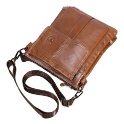 Sacoche homme cuir de vachette a grande contenance, vue de trois quarts