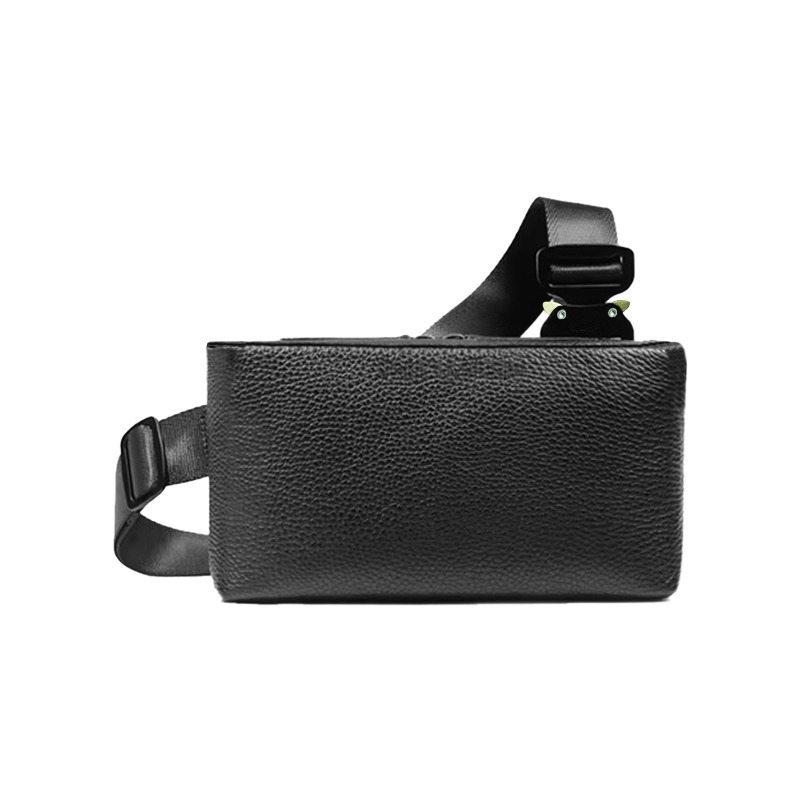Sacoche homme cuir synthétique grainé, format sling compact 1 Sacoche homme cuir synthétique grainé, format sling compact, vue principale