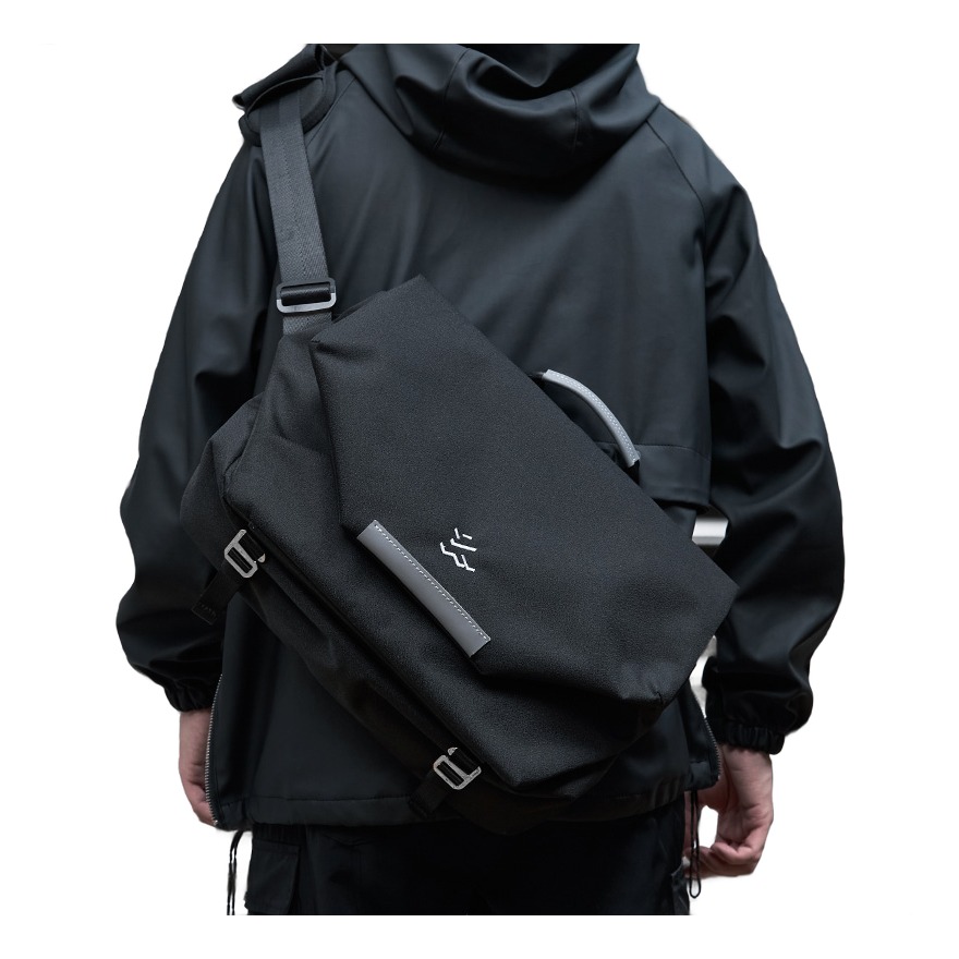 Sacoche ordinateur homme grand format, 14 pouces ou iPad 12,9 1 Sacoche ordinateur homme grand format, 14 pouces ou iPad 12,9, vue principale
