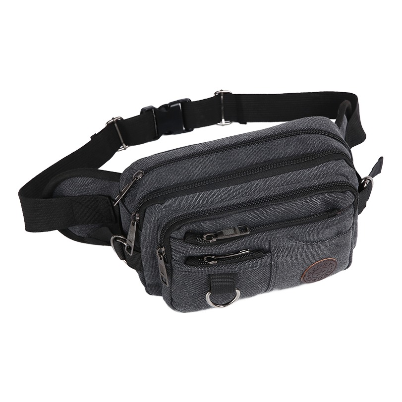 Sacoche tactique homme en toile de coton, port ceinture ou torse 2 Sacoche tactique homme en toile de coton, port ceinture ou torse, vue de trois quarts