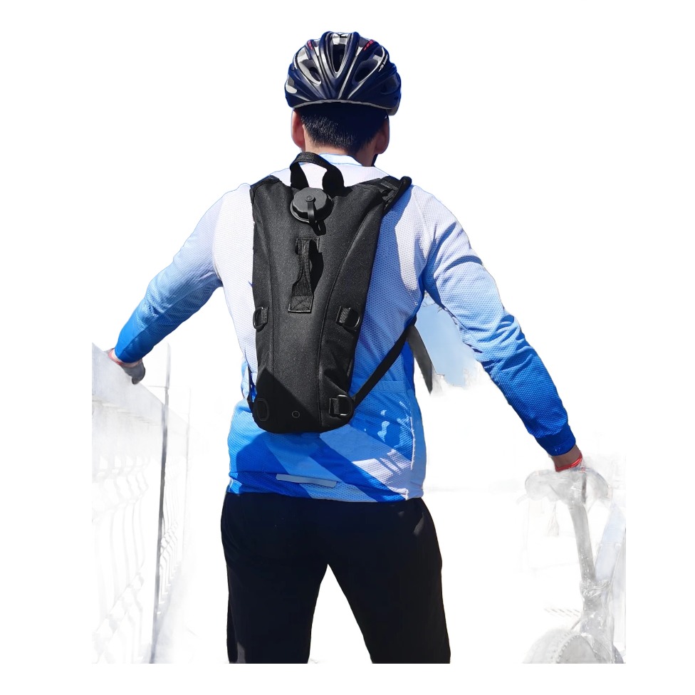 Sacoche tactique homme, sac tactique homme d hydratation pour course 2 Sacoche tactique homme, sac tactique homme d hydratation pour course, vue de trois quarts