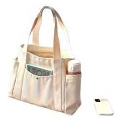 Tote bag homme en toile avec fermeture a glissiere, vue de trois quarts