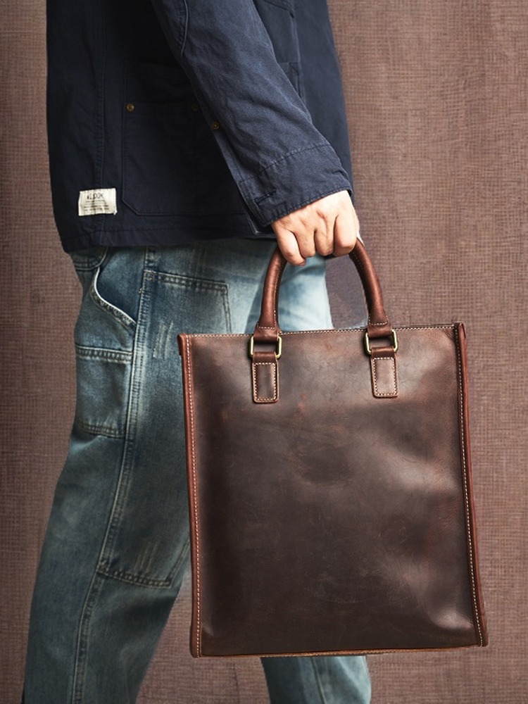 Tote bag homme vertical en cuir de vache, doublure en cuir 6 Tote bag homme vertical en cuir de vache, doublure en cuir, vue de profil