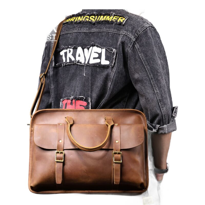 Cartable cuir marron homme à poche à rabat et deux boucles, vue principale