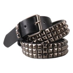 Ceinture cloutée homme en cuir PU, trois rangs de clous pyramide, vue de trois quarts
