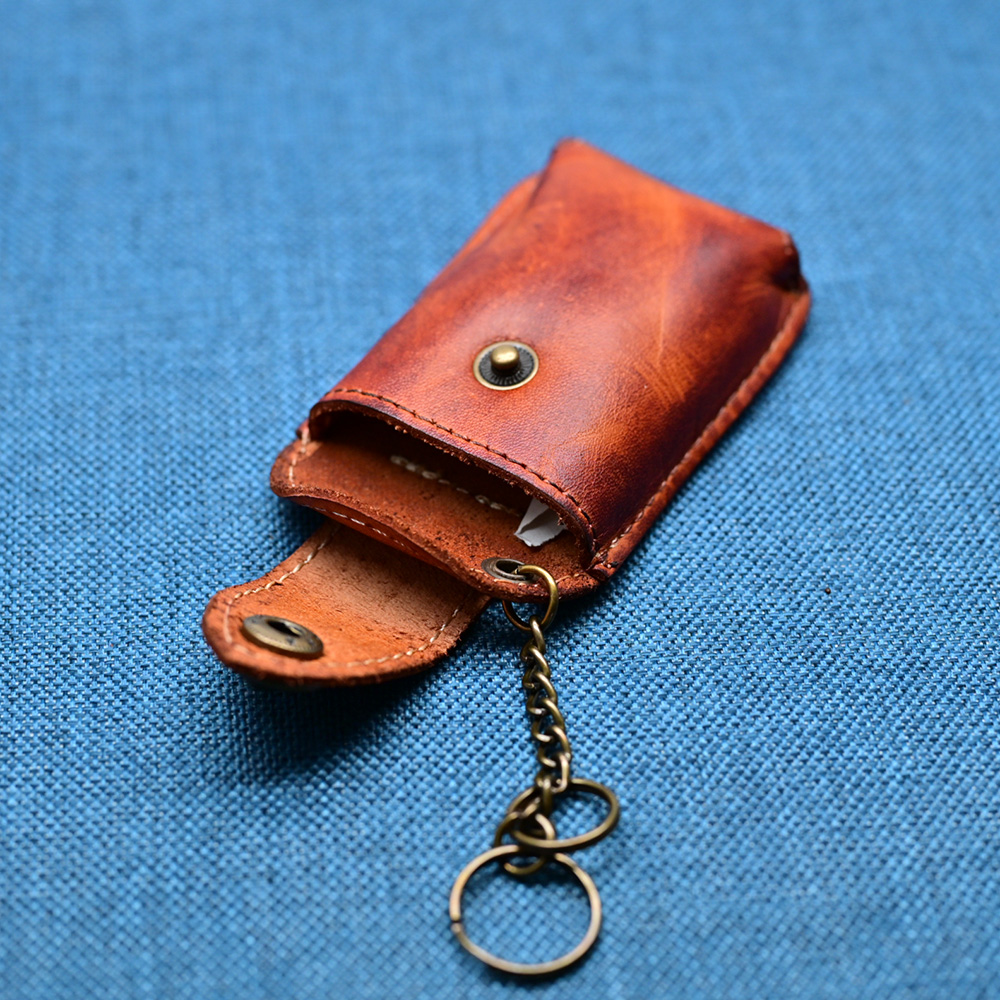 Étui à clés de voiture en cuir de vache, pochette de ceinture à chaîne 6 Étui à clés de voiture en cuir de vache, pochette de ceinture à chaîne, vue de profil