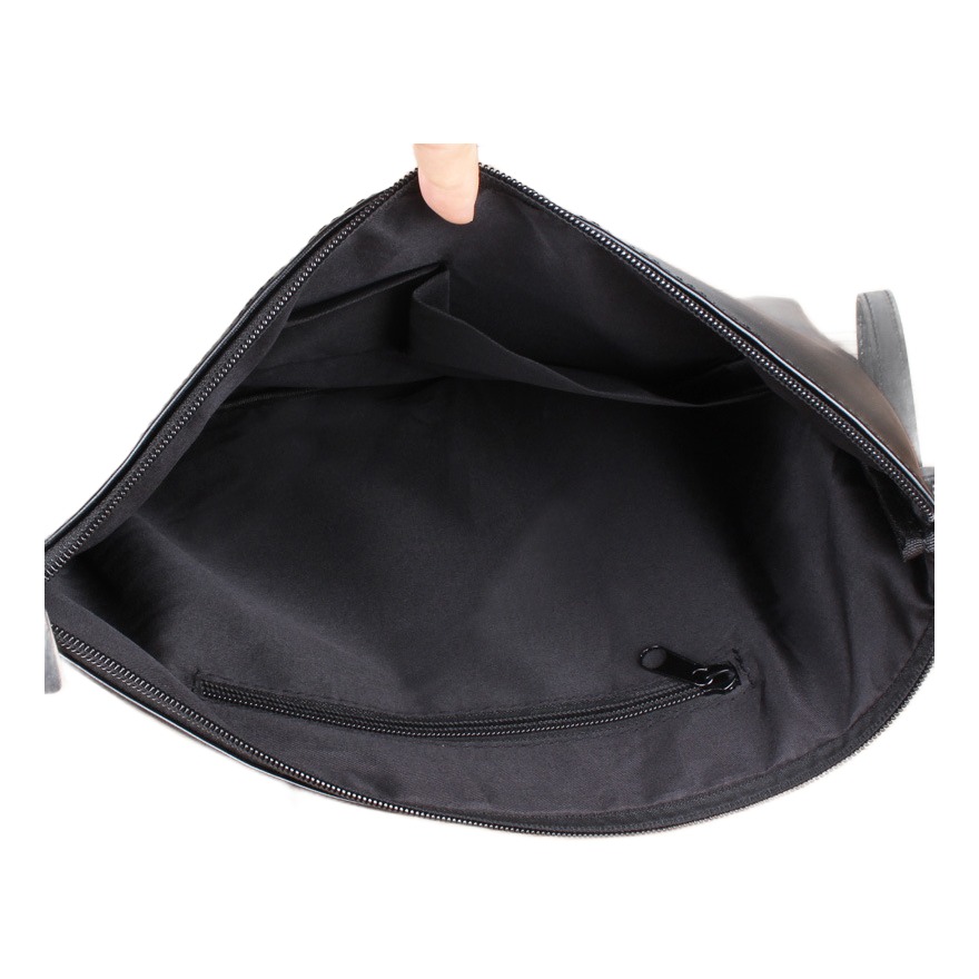 Grande pochette homme noire en cuir PU, avec dragonne 6 Grande pochette homme noire en cuir PU, avec dragonne, vue de profil