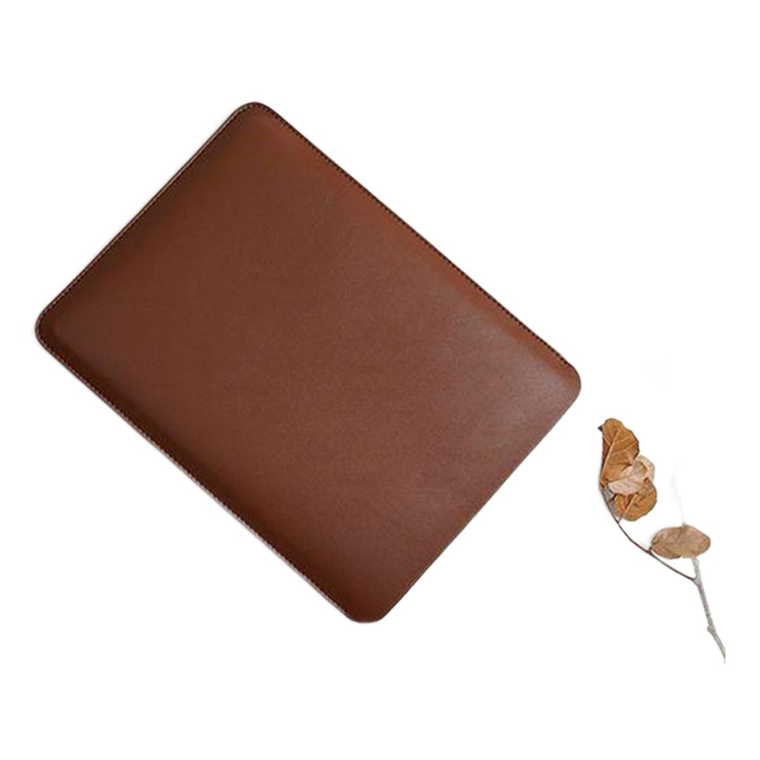Housse ordinateur portable marron aspect cuir, 13, 14 ou 15 pouces 1 Housse ordinateur portable marron aspect cuir, 13, 14 ou 15 pouces, vue principale
