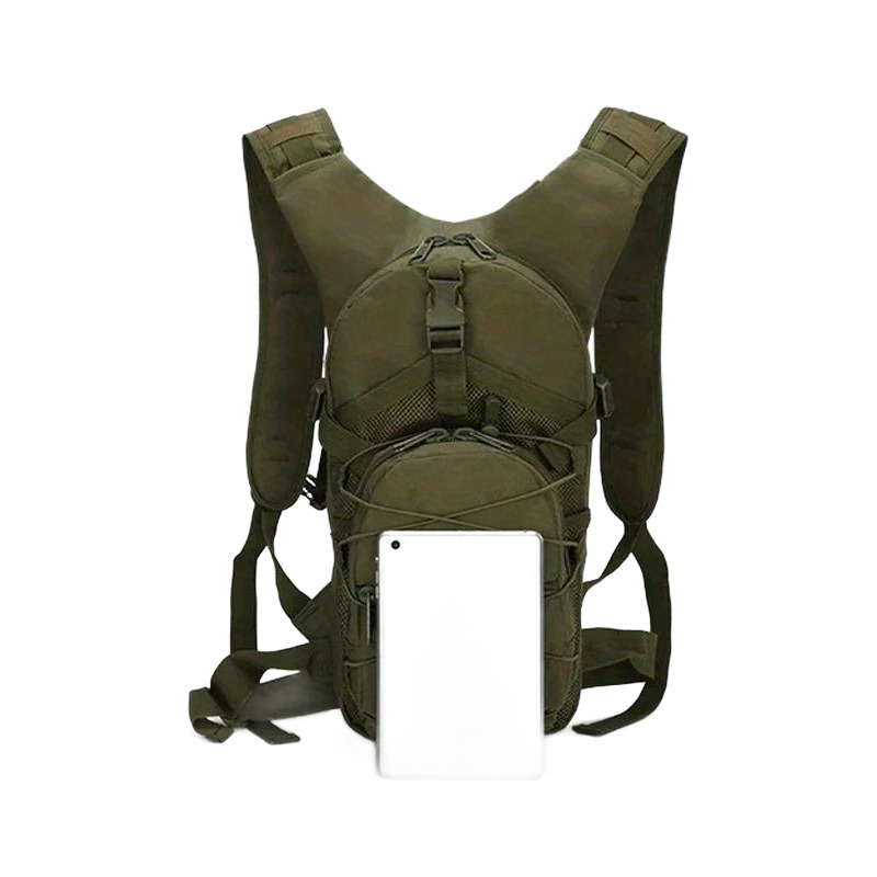 Petit sac à dos Molle 15 litres en nylon, pour vélo et randonnée 2 Petit sac à dos Molle 15 litres en nylon, pour vélo et randonnée, vue de trois quarts