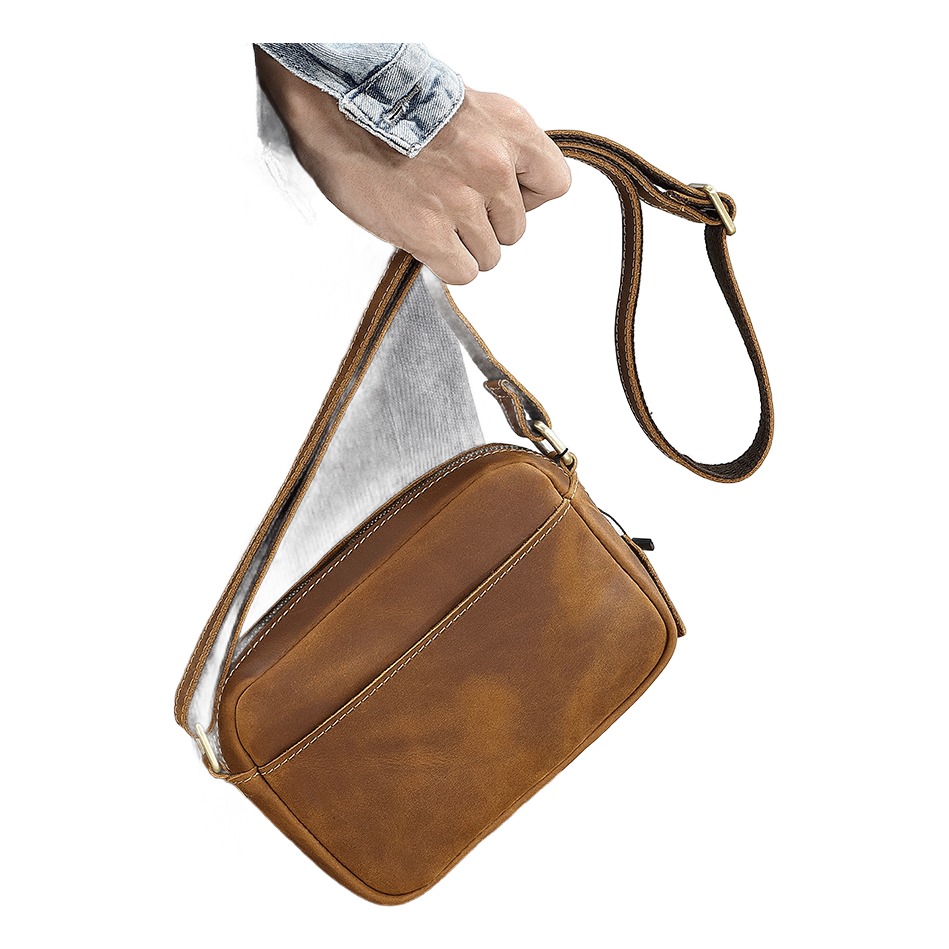 Petite sacoche homme cuir de vache Crazy Horse zippée 5 Petite sacoche homme cuir de vache Crazy Horse zippée, vue arriere