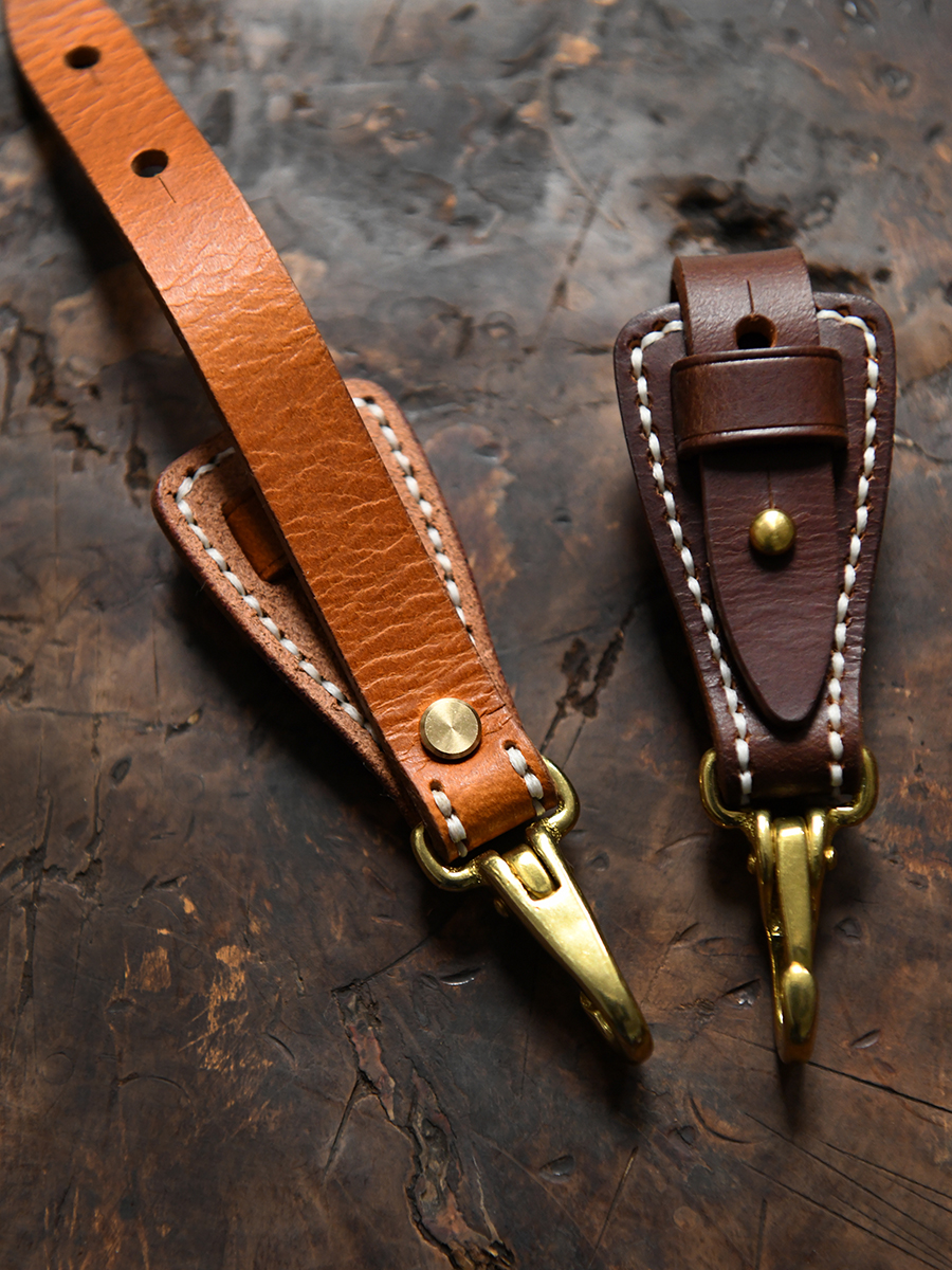 Porte-clés ceinture homme en cuir de vache, mousqueton doré 5 Porte-clés ceinture homme en cuir de vache, mousqueton doré, vue arriere