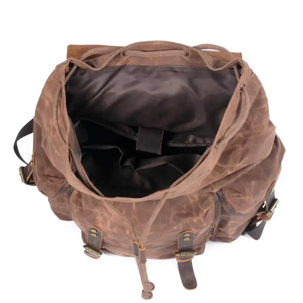 Sac à dos vintage homme en toile cirée, rabat en cuir de vachette 7 Sac à dos vintage homme en toile cirée, rabat en cuir de vachette, vue d ensemble