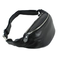 Sacoche banane homme en cuir de vache noir, deux poches zippées, vue de trois quarts