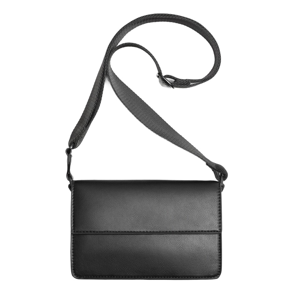 Sacoche bandoulière homme à rabat en cuir PU noir, 19 cm 2 Sacoche bandoulière homme à rabat en cuir PU noir, 19 cm, vue de trois quarts