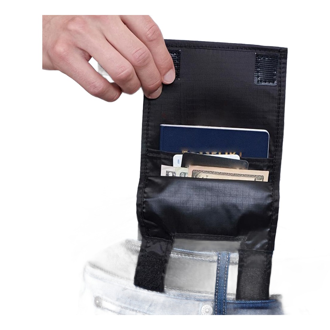 Sacoche ceinture homme dissimulée pour passeport, cartes et billets 2 Sacoche ceinture homme dissimulée pour passeport, cartes et billets, vue de trois quarts