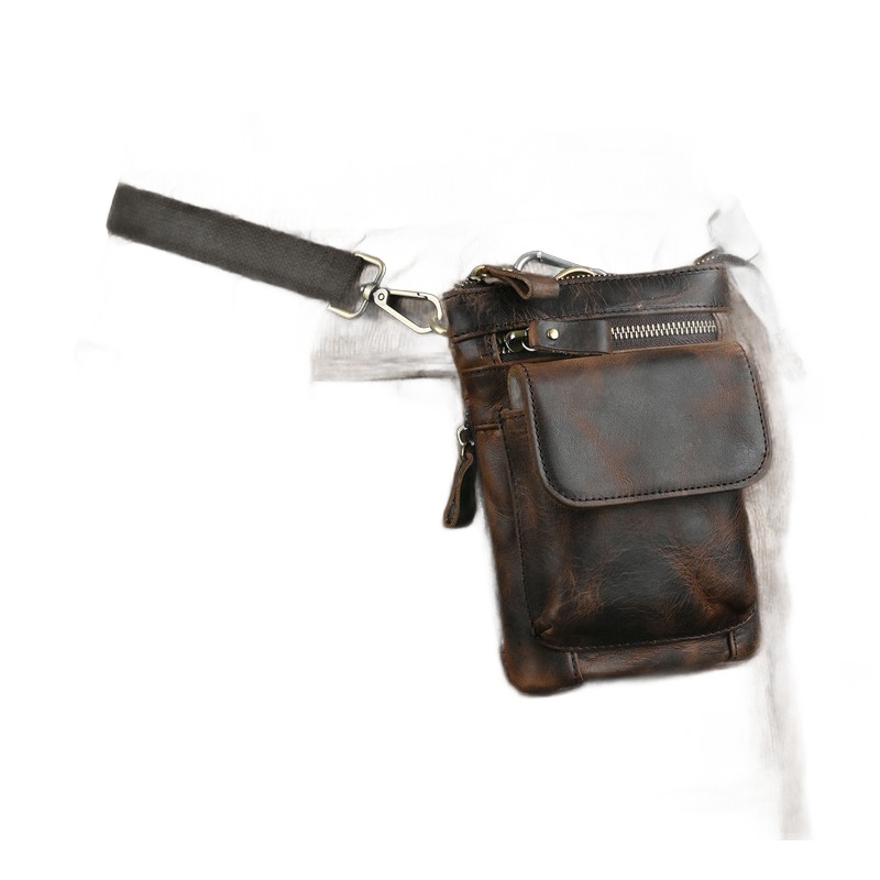 Sacoche ceinture homme en cuir de vache vieilli, bandoulière amovible 4 Sacoche ceinture homme en cuir de vache vieilli, bandoulière amovible, detail