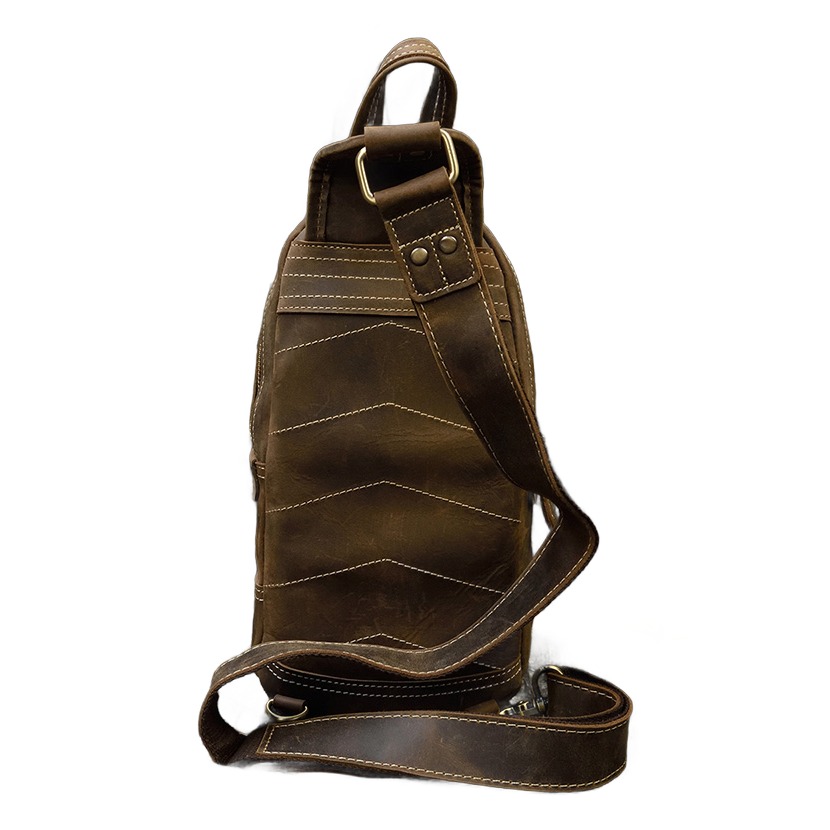 Sacoche poitrine homme cuir vieilli, cuir de vachette marron 3 Sacoche poitrine homme cuir vieilli, cuir de vachette marron, vue de face